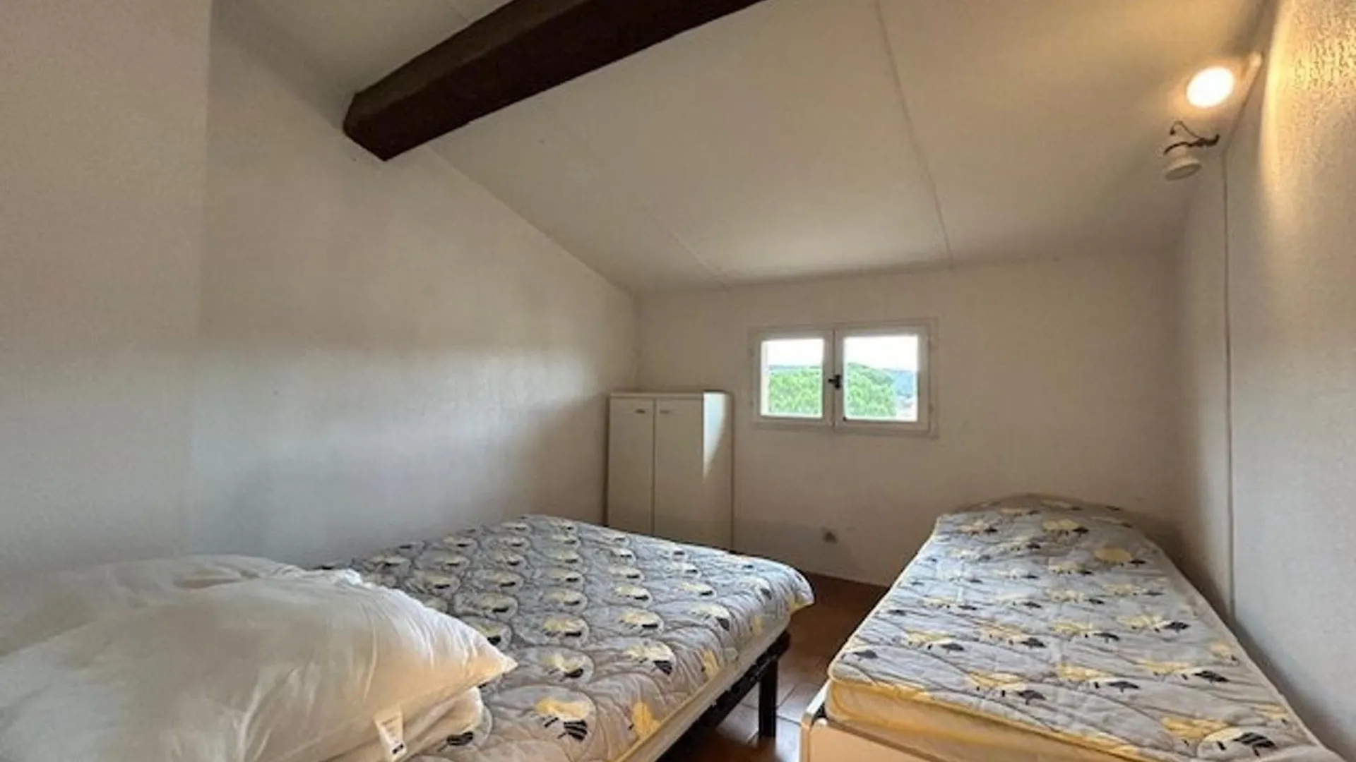 Sainte-Maxime : Appartement Lumineux 2 Pieces Avec Parking Dans Residence Calme - Fr-1-226-536 0*,